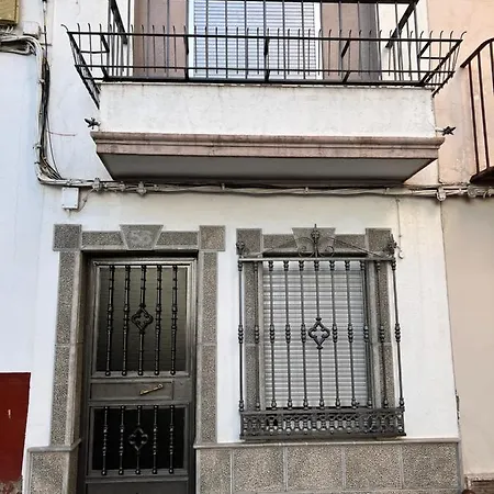 Parras House - Casa En Torre del Campo